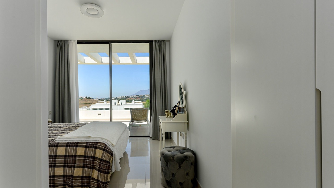 Photo of Bedroom in New Golden Mile