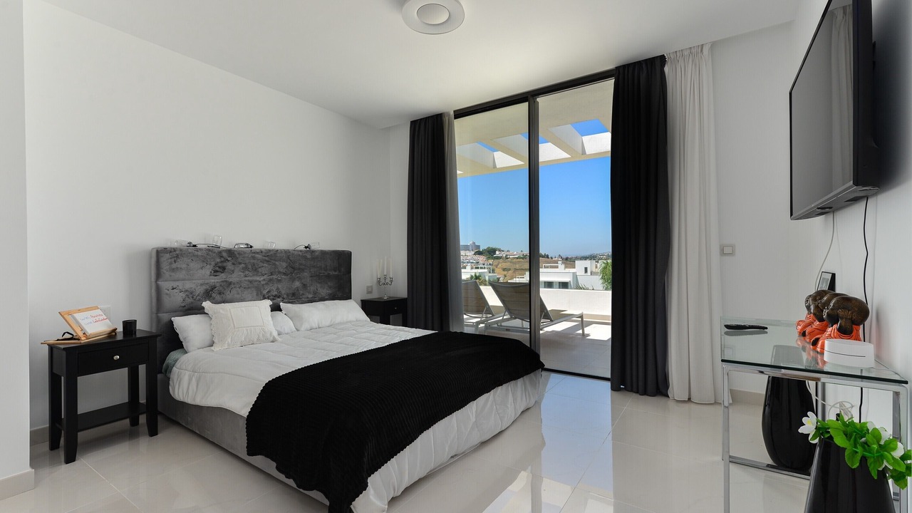 Photo of Bedroom in New Golden Mile