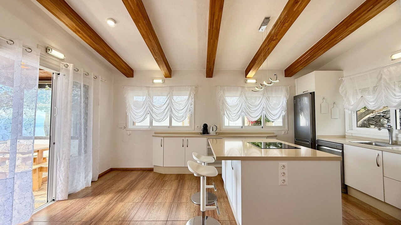 Photo of Kitchen in Armenime