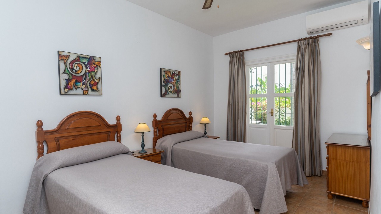 Photo of Bedroom in El Paraiso