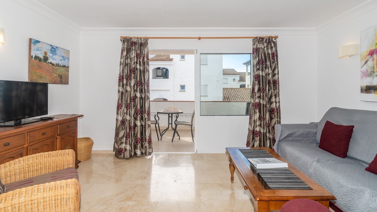 Photo of Livingroom in El Paraiso