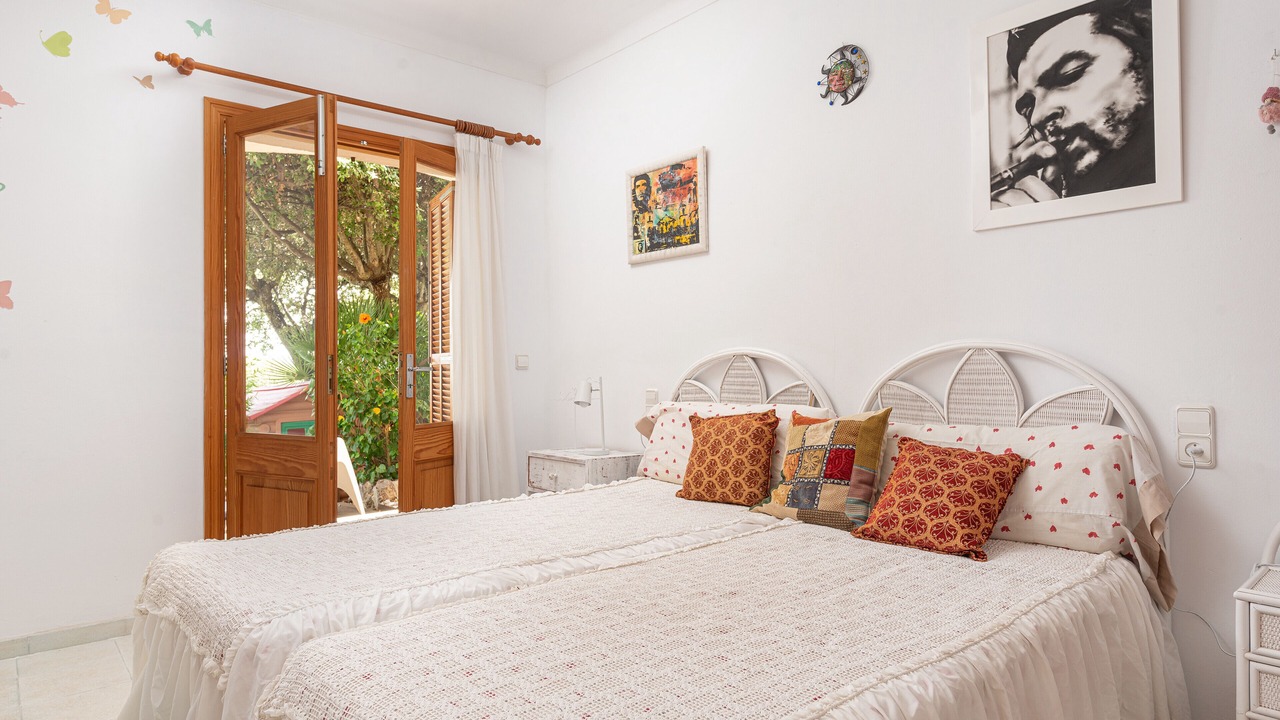 Photo of Bedroom in Alcanada