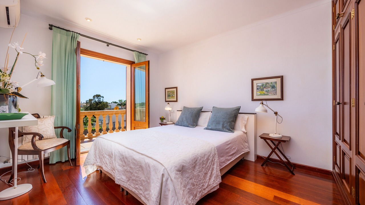 Photo of Bedroom in Cala Santany