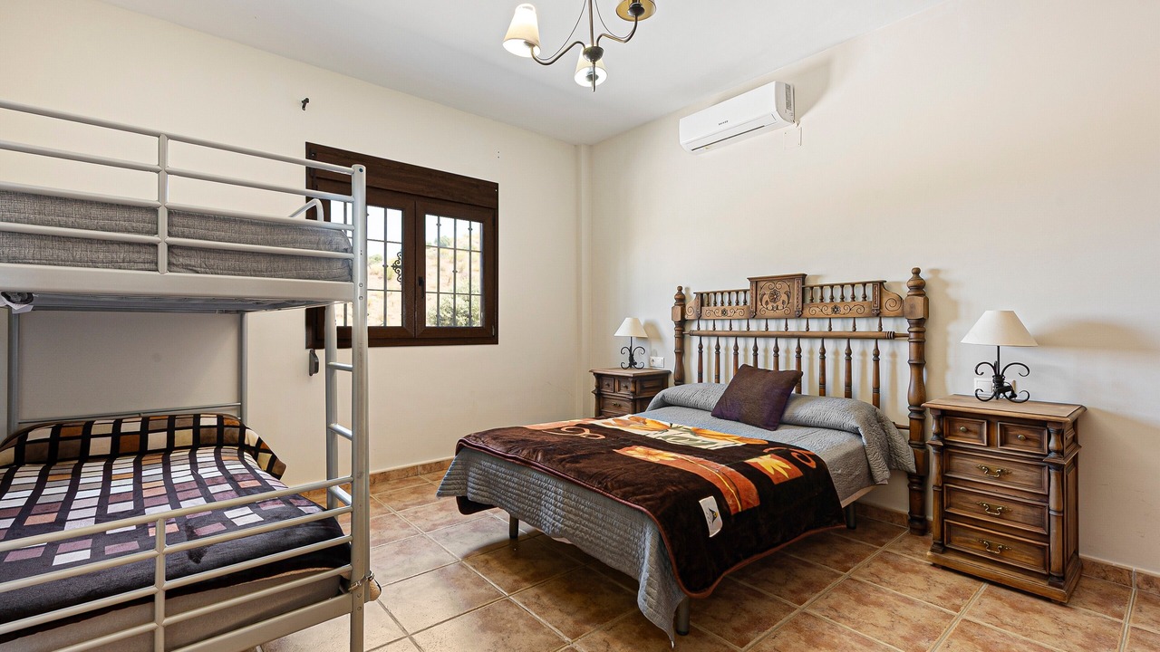 Photo of Bedroom in Almogia