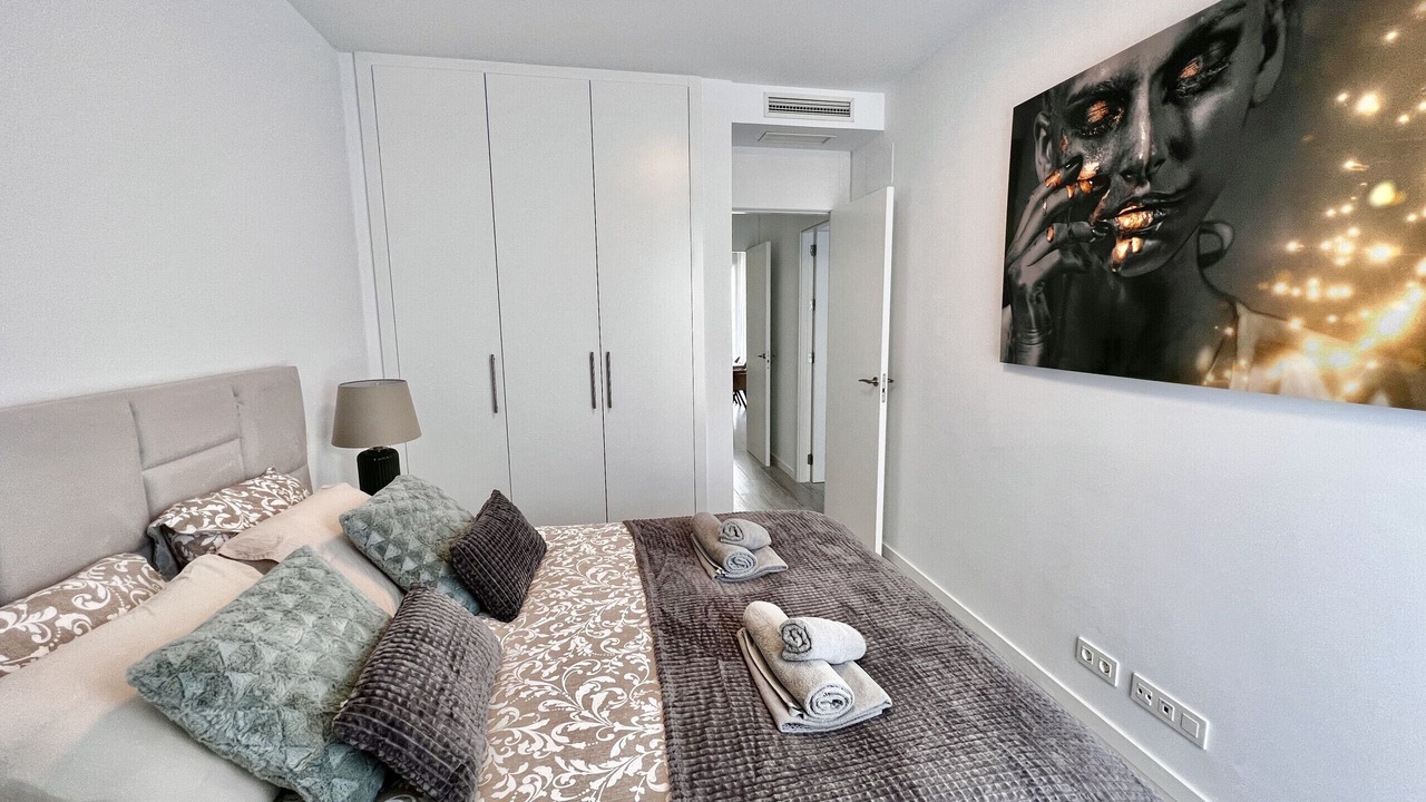 Photo of Bedroom in New Golden Mile