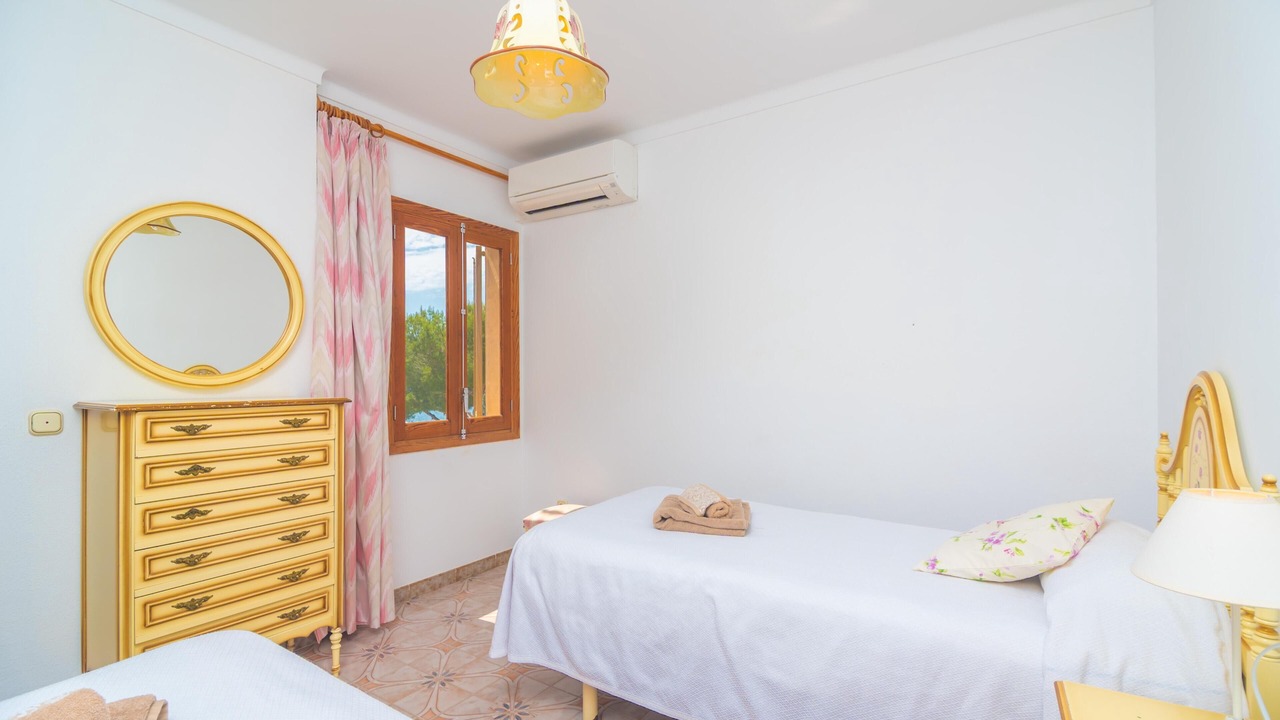 Photo of Bedroom in Alcanada