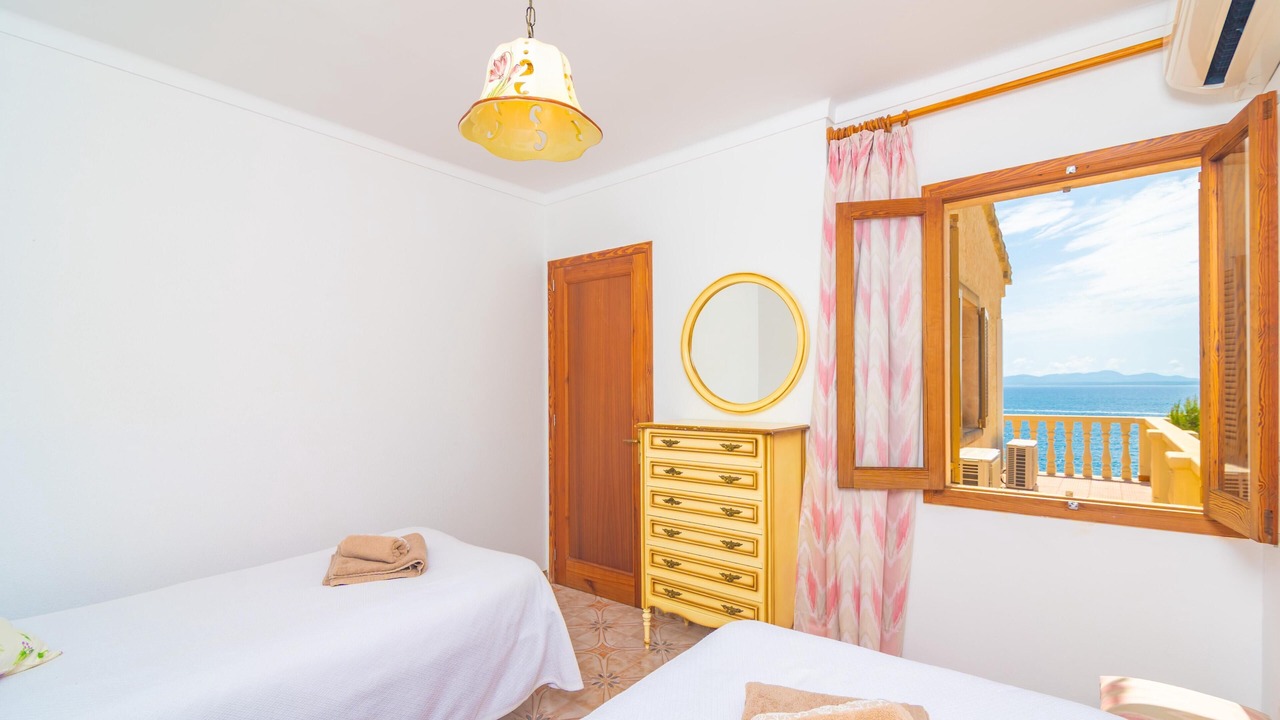Photo of Bedroom in Alcanada