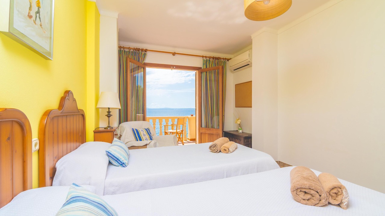 Photo of Bedroom in Alcanada