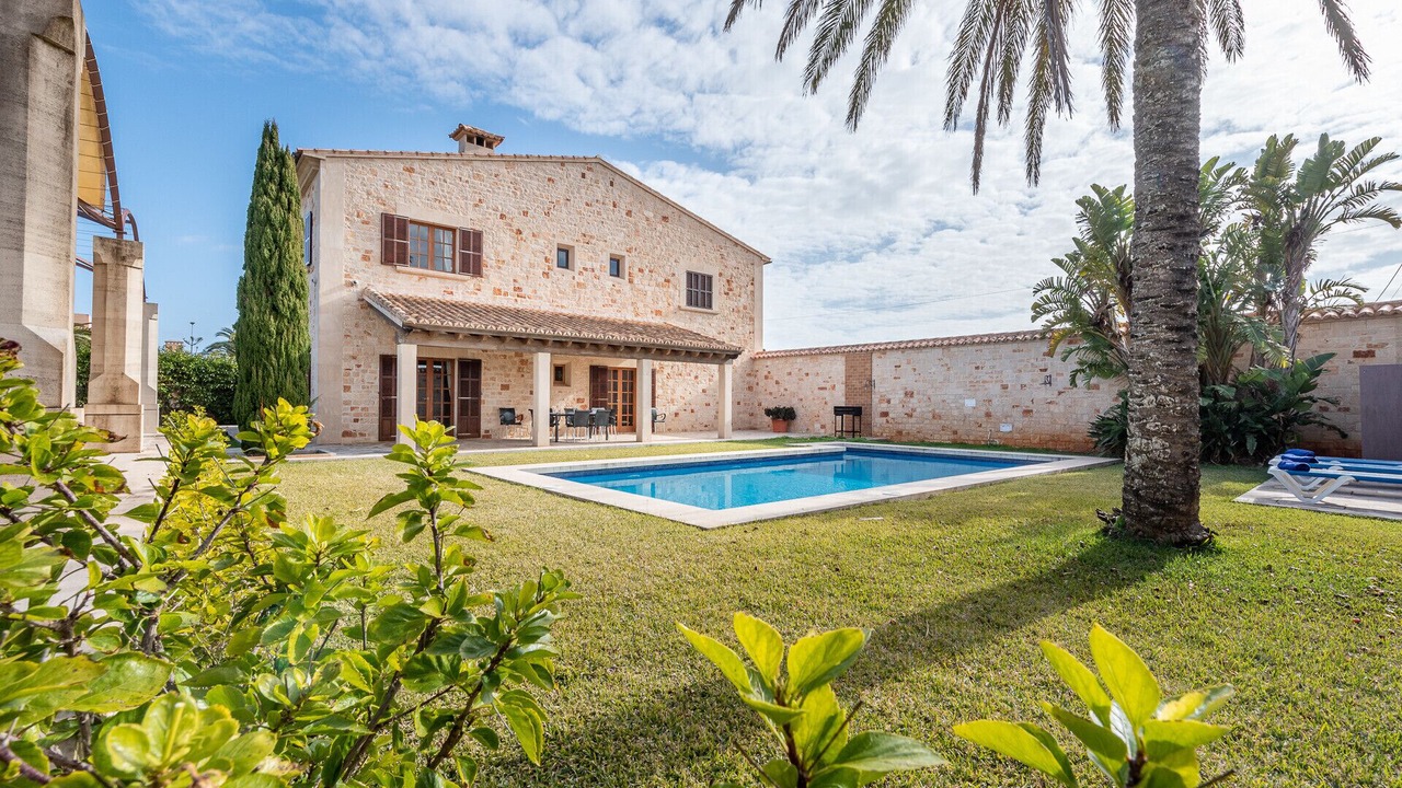 Photo of Outdoor in Es Llombards