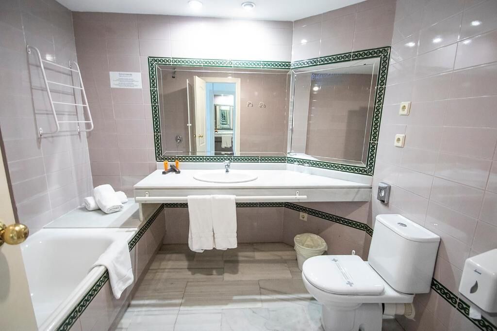 Photo of Bathroom in Mairena del Aljarafe