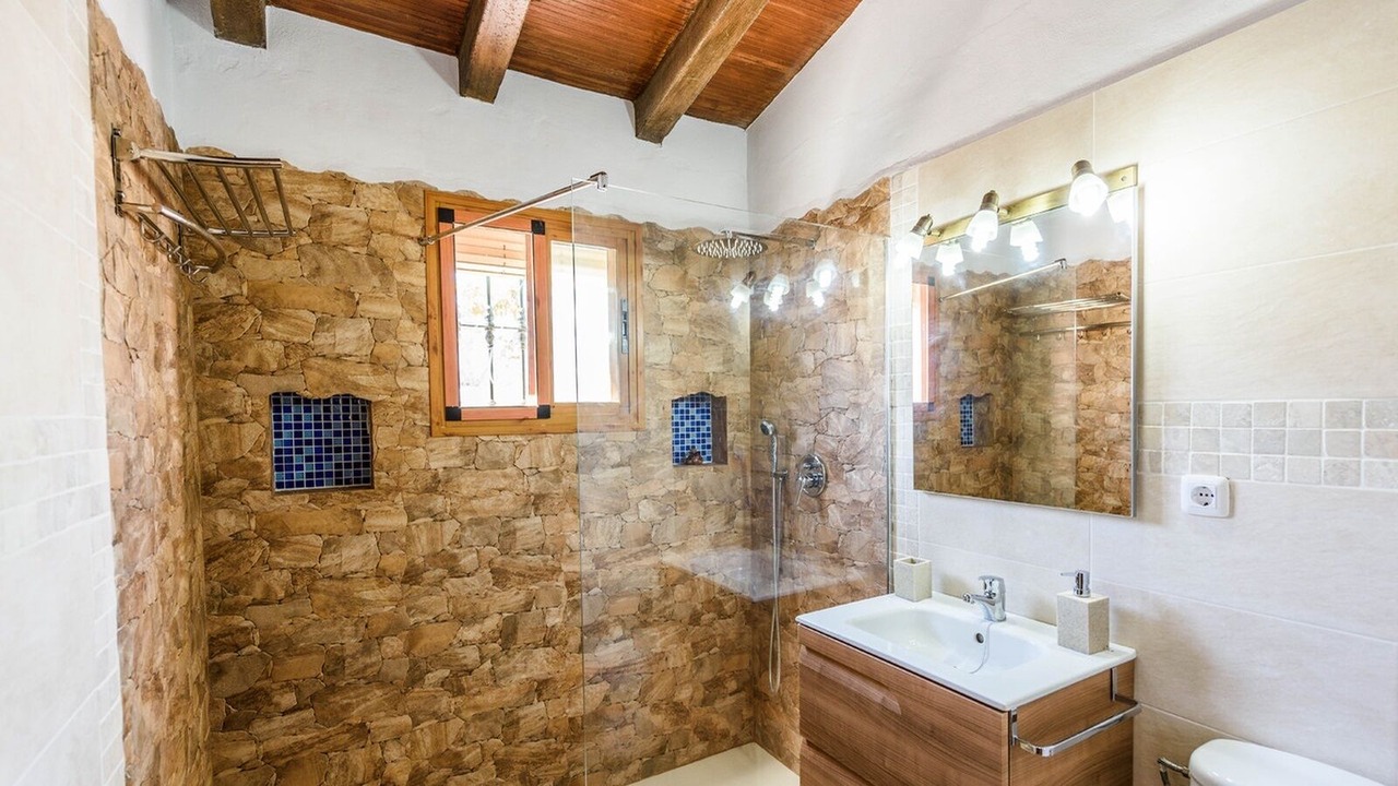 Photo of Bathroom in Frigiliana