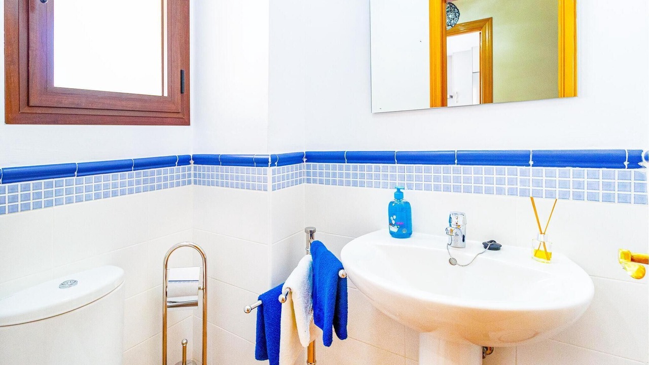 Photo of Bathroom in Benaojan