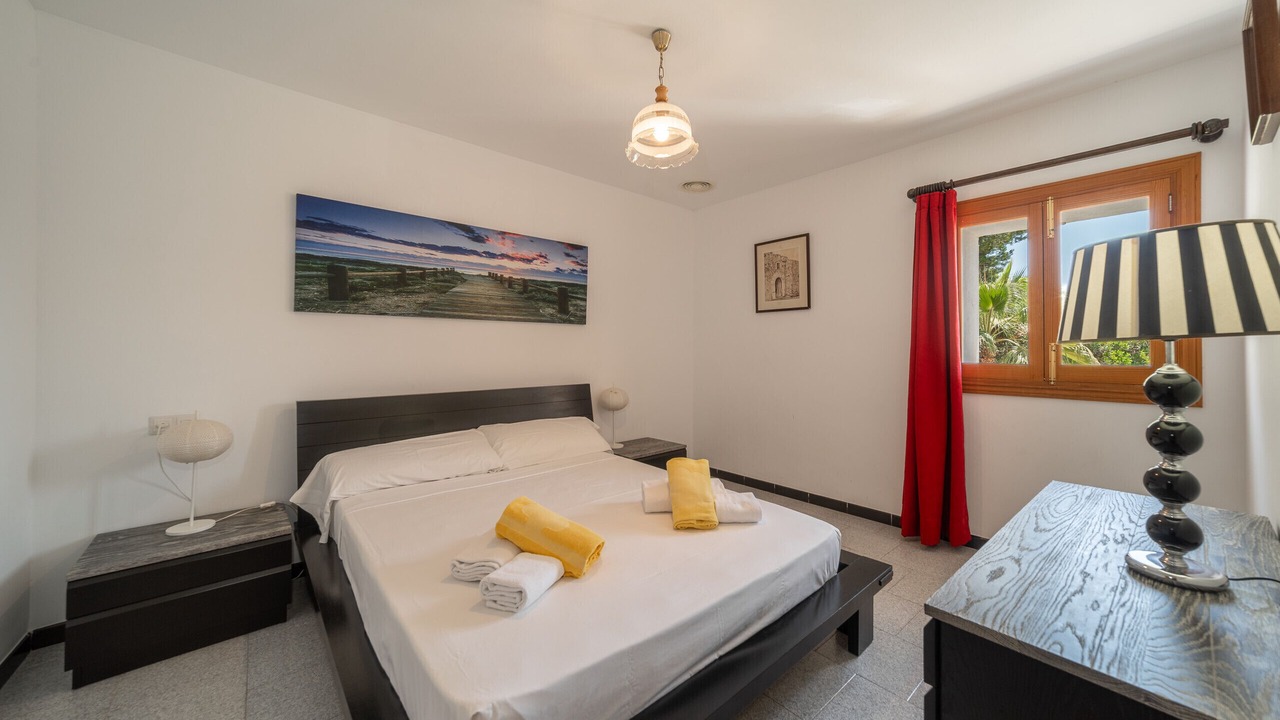 Photo of Bedroom in Alcanada