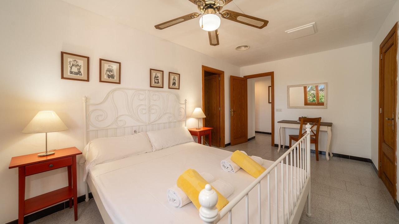 Photo of Bedroom in Alcanada