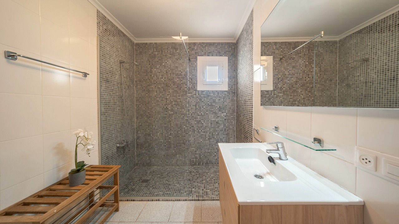 Photo of Bathroom in Alcanada