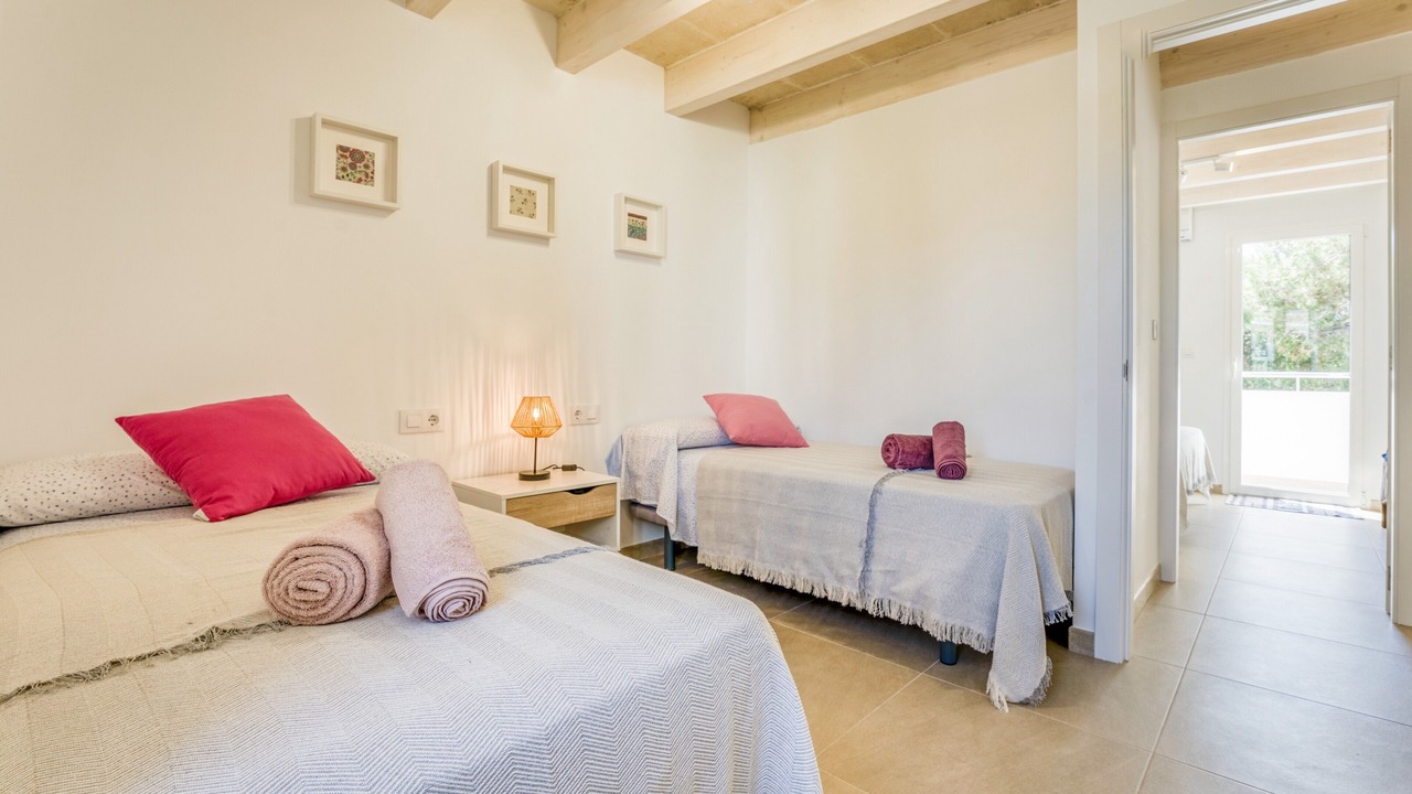 Photo of Bedroom in Cala Blanca