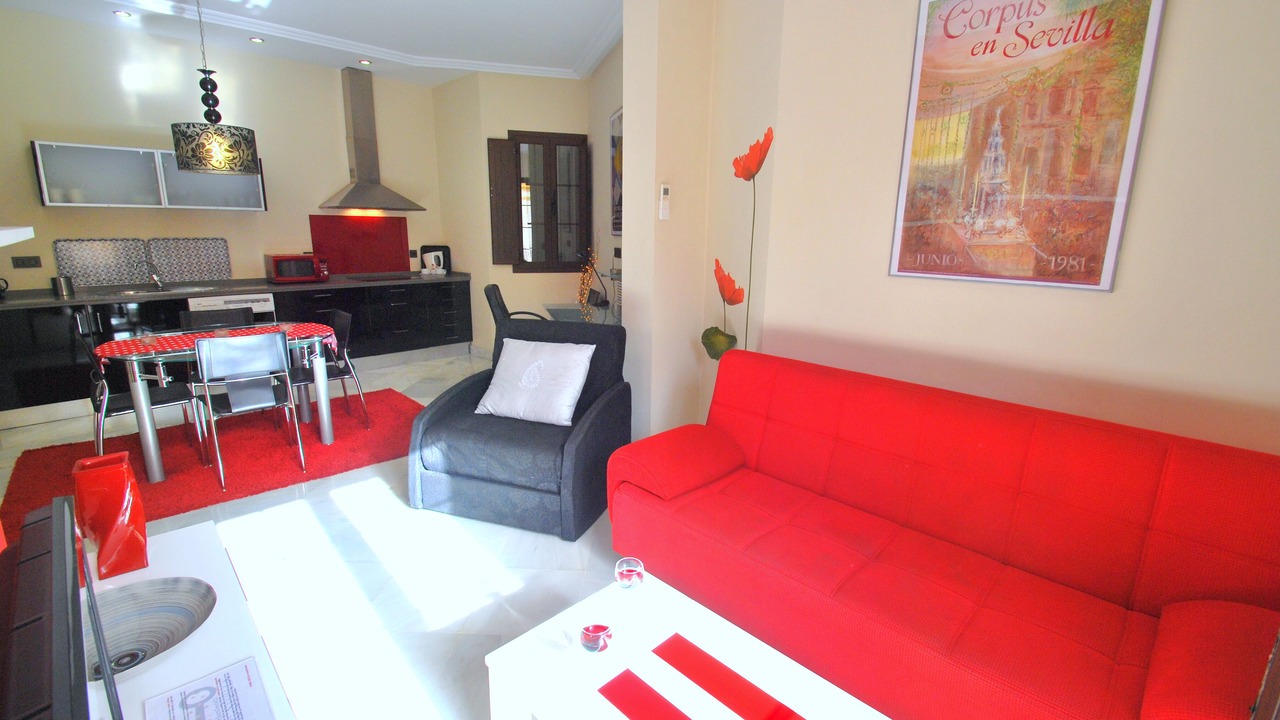 Photo of Livingroom in Alameda