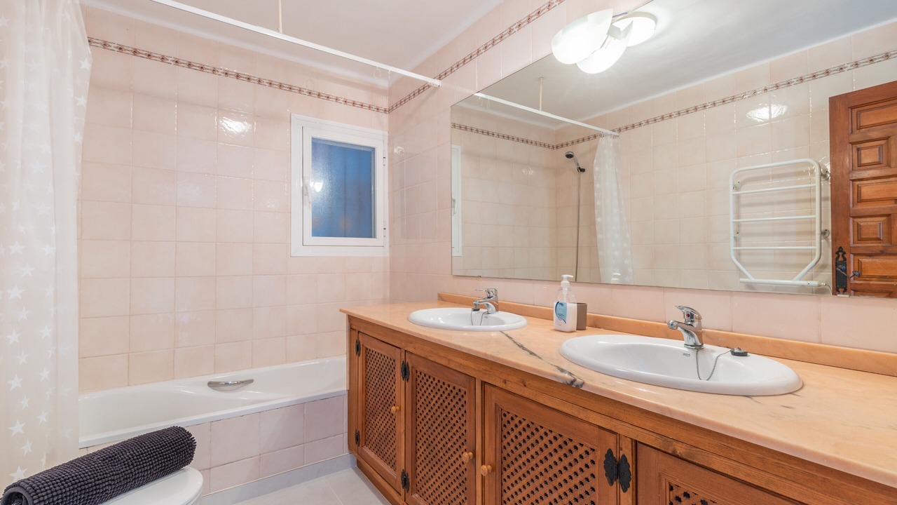 Photo of Bathroom in Casas de Torrat