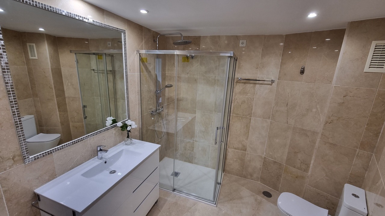 Photo of Bathroom in New Golden Mile