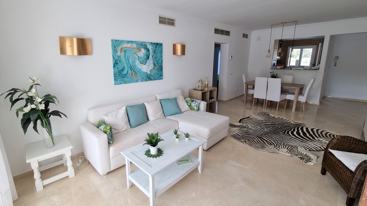 Photo of Livingroom in New Golden Mile