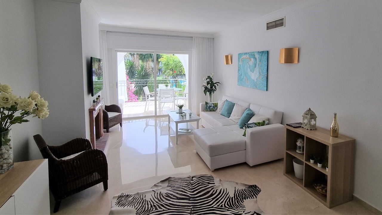 Photo of Livingroom in New Golden Mile