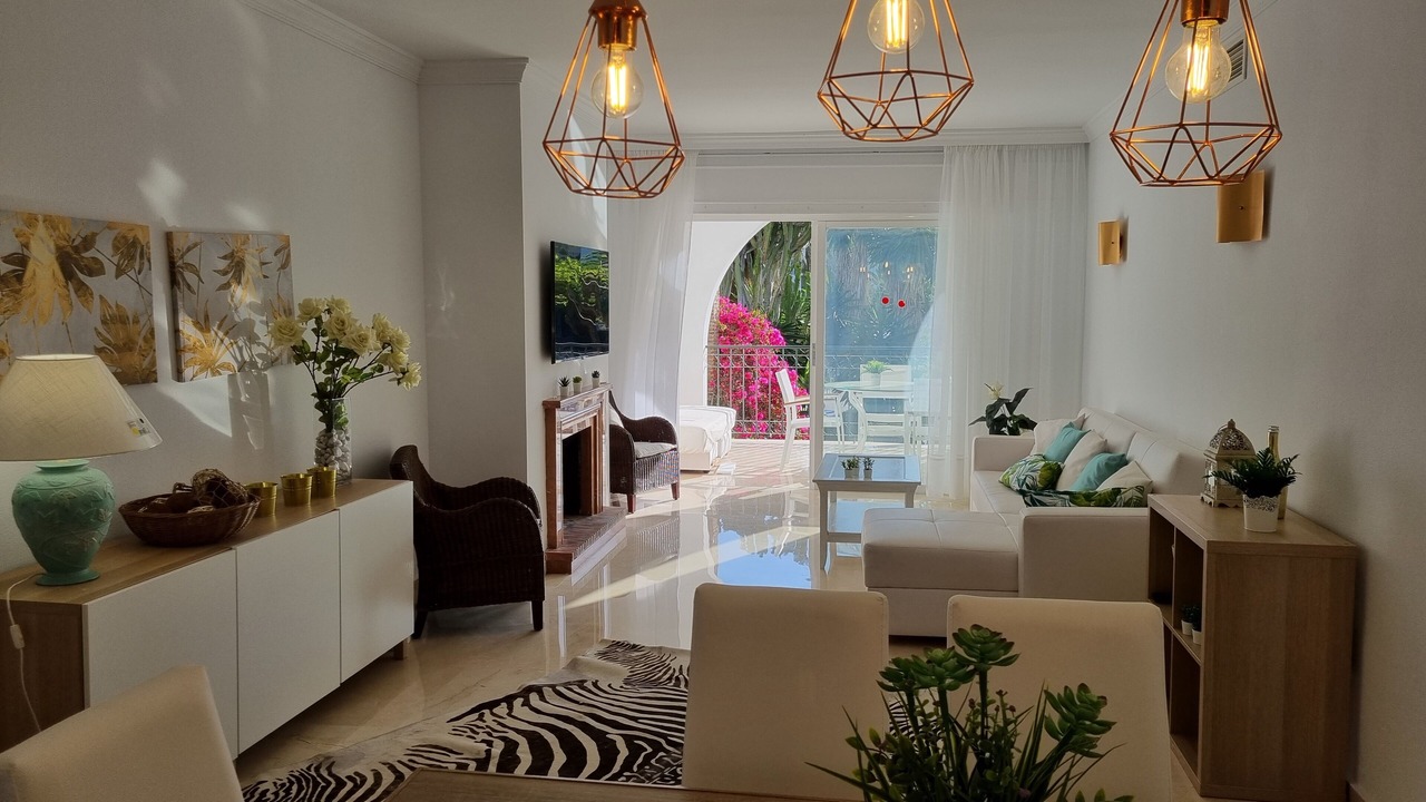 Photo of Livingroom in New Golden Mile