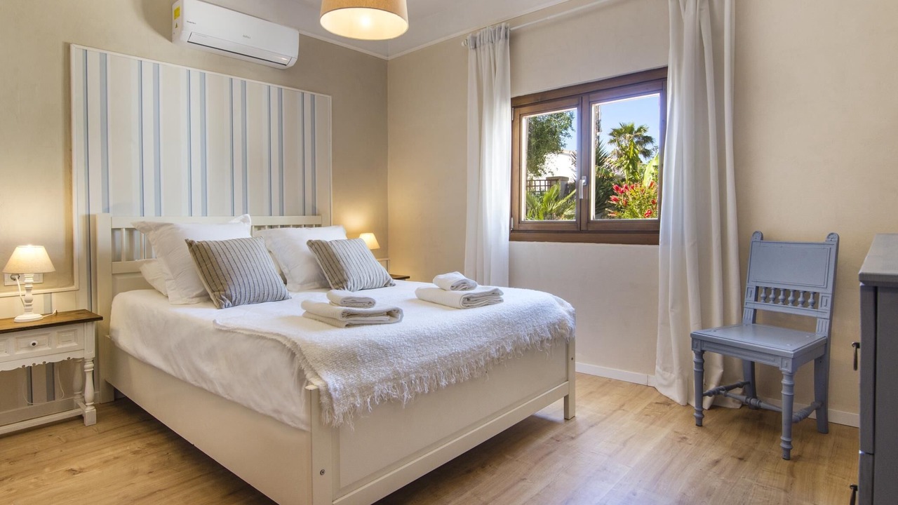 Photo of Bedroom in Cala Llombards