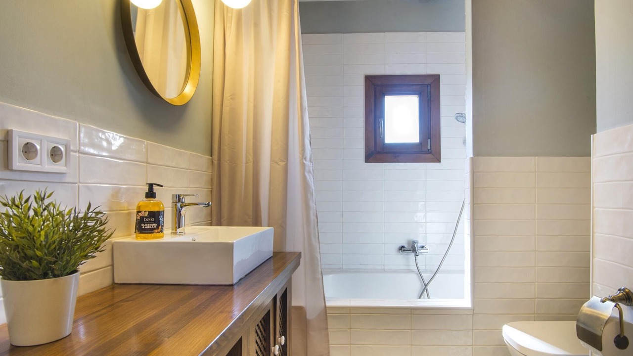 Photo of Bathroom in Cala Llombards