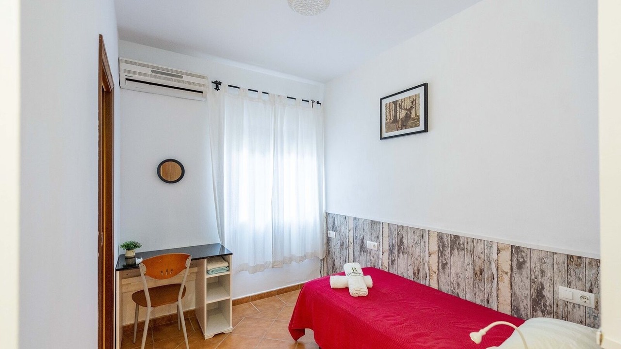 Photo of Bedroom in Canillas de Albaida
