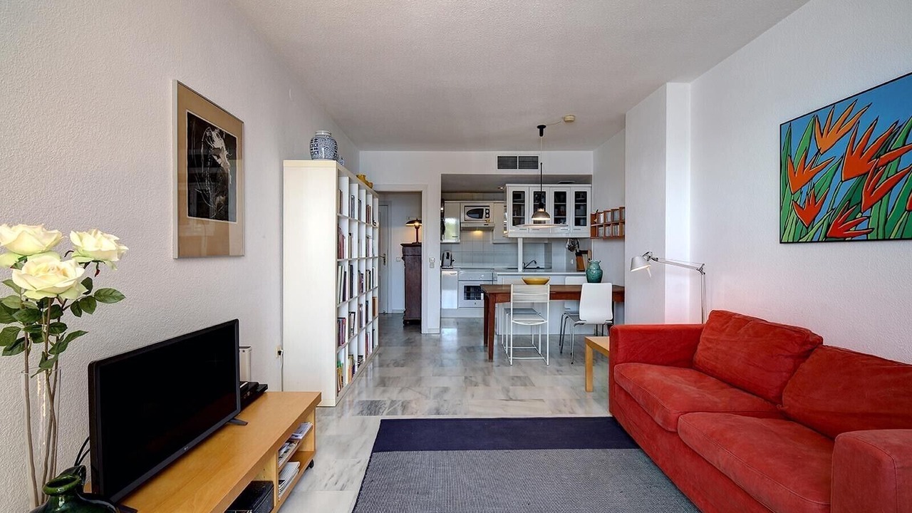 Photo of Livingroom in New Golden Mile