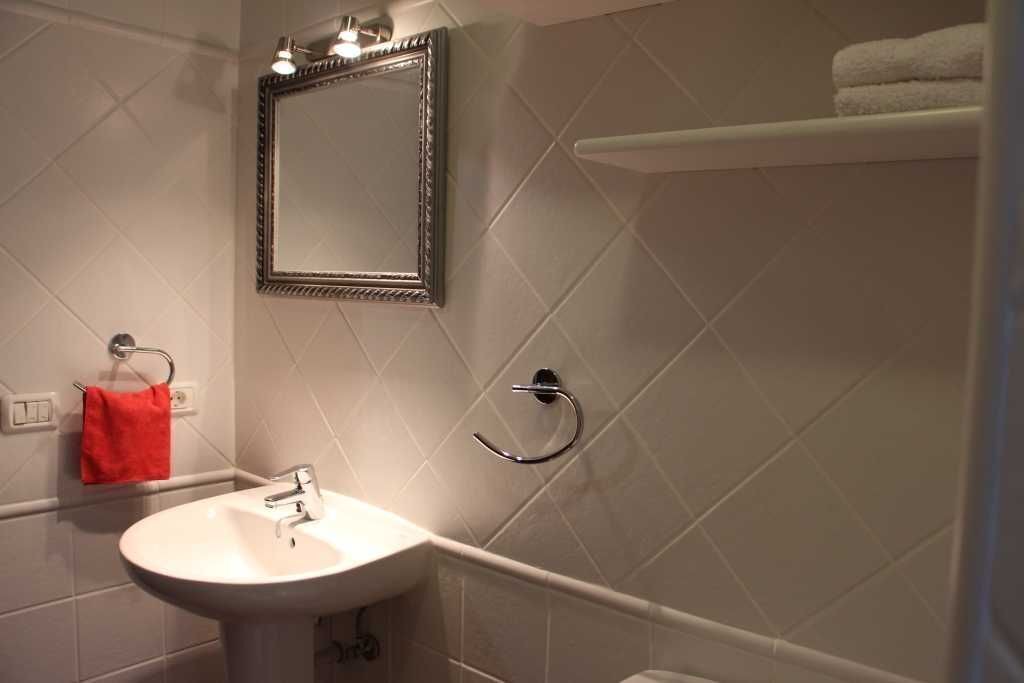 Photo of Bathroom in Tijarafe
