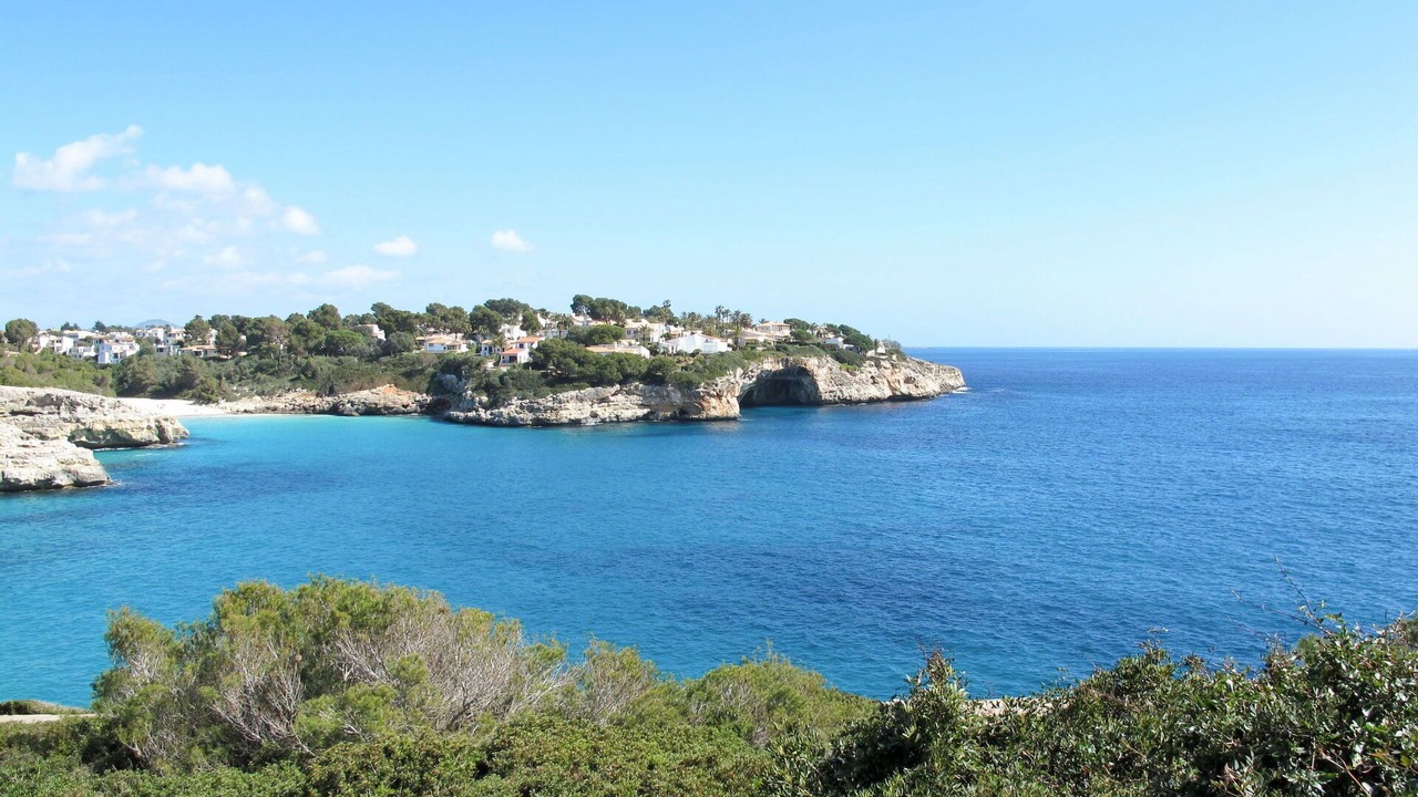 Photo of Others in Cala Mandia