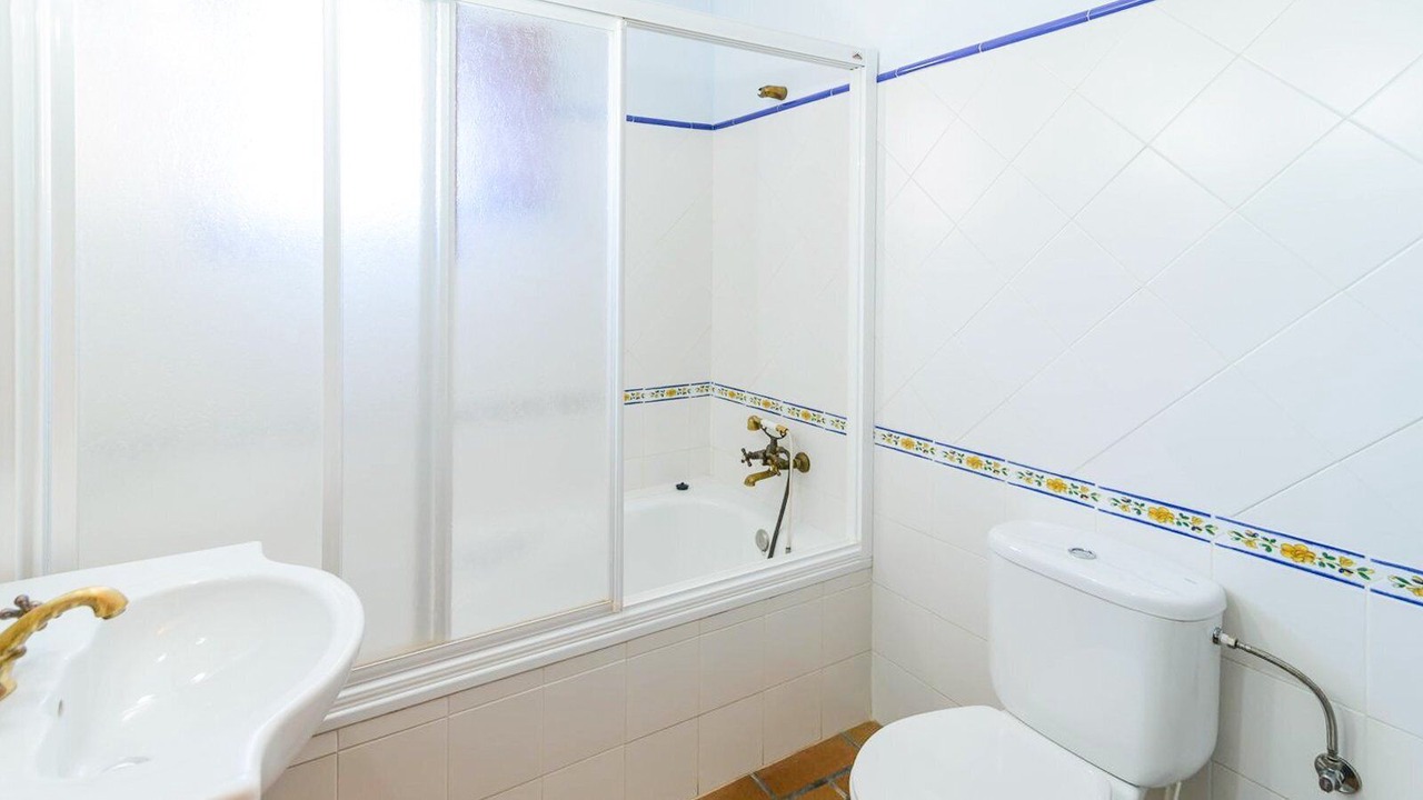 Photo of Bathroom in Periana