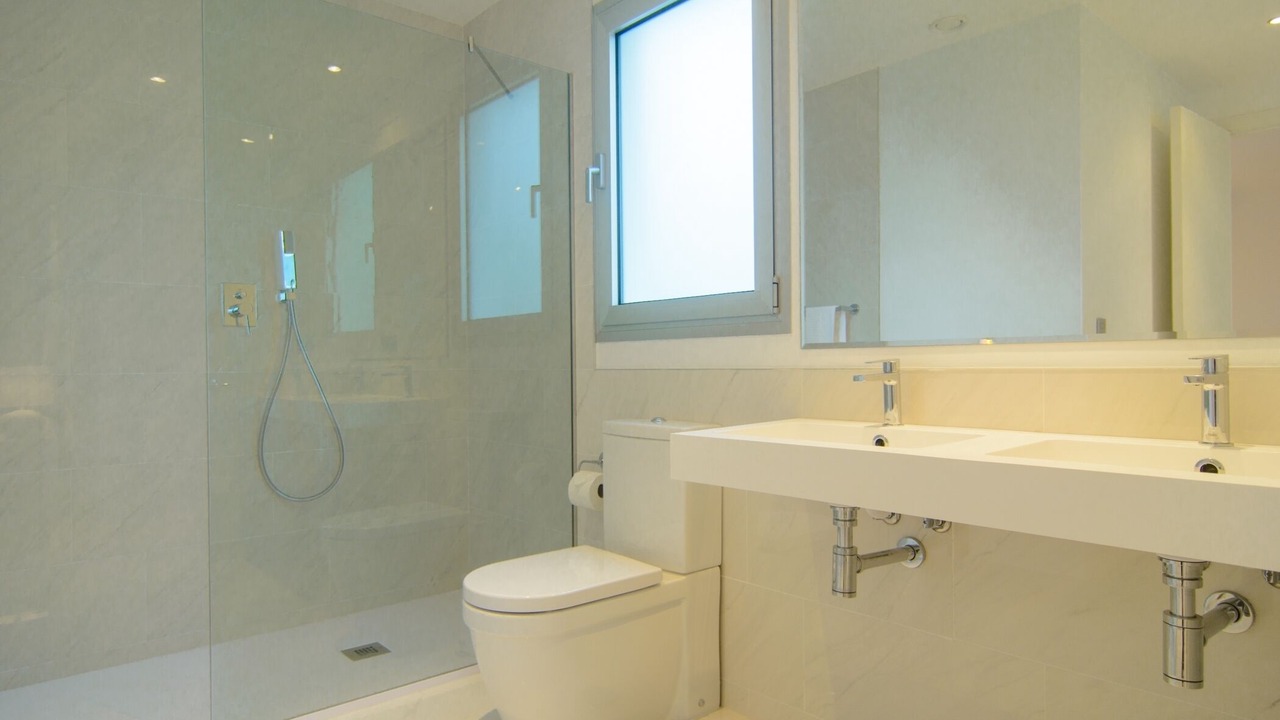 Photo of Bathroom in New Golden Mile