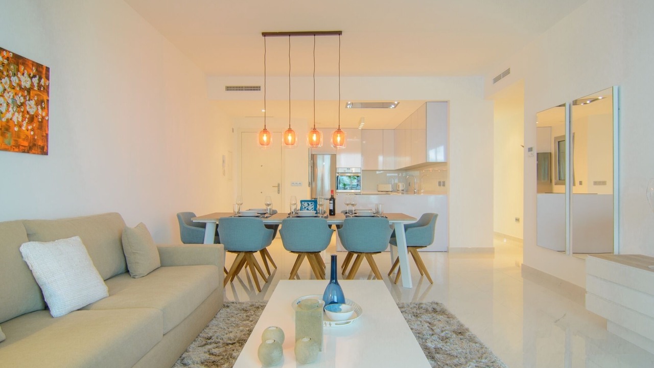 Photo of Livingroom in New Golden Mile