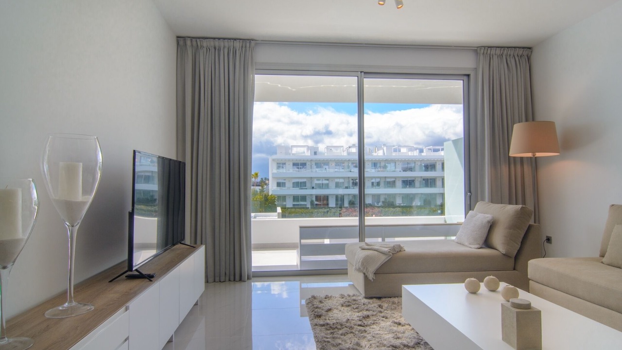Photo of Livingroom in New Golden Mile