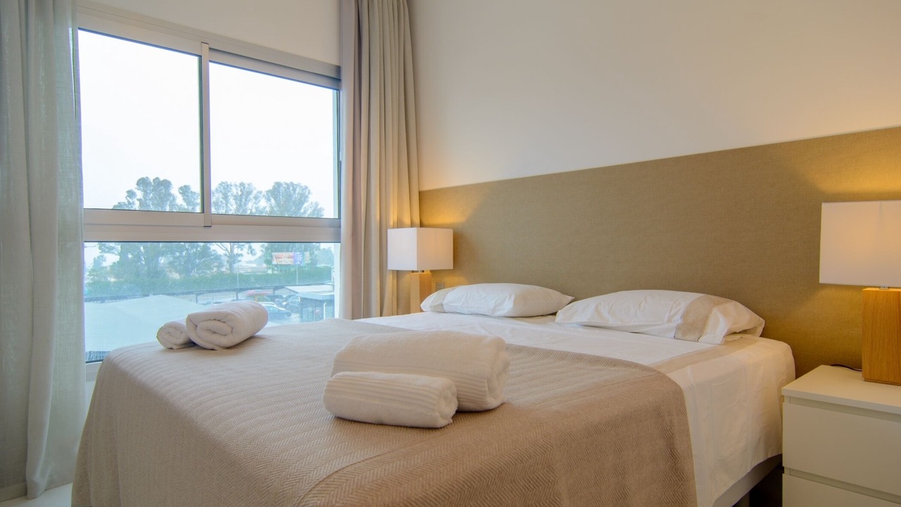 Photo of Bedroom in New Golden Mile