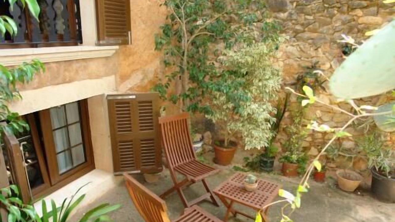 Photo of Patio Balcony in S Horta
