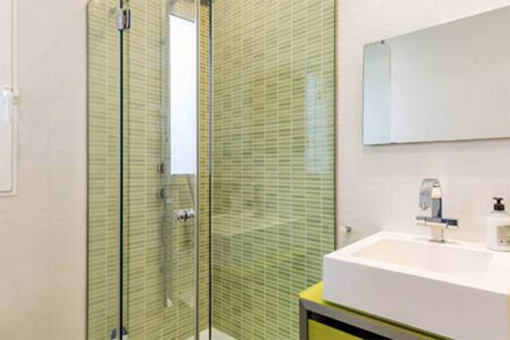 Photo of Bathroom in Ruzafa