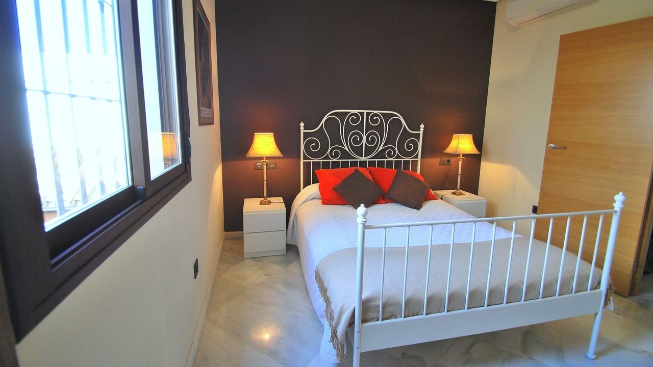 Photo of Bedroom in Alameda