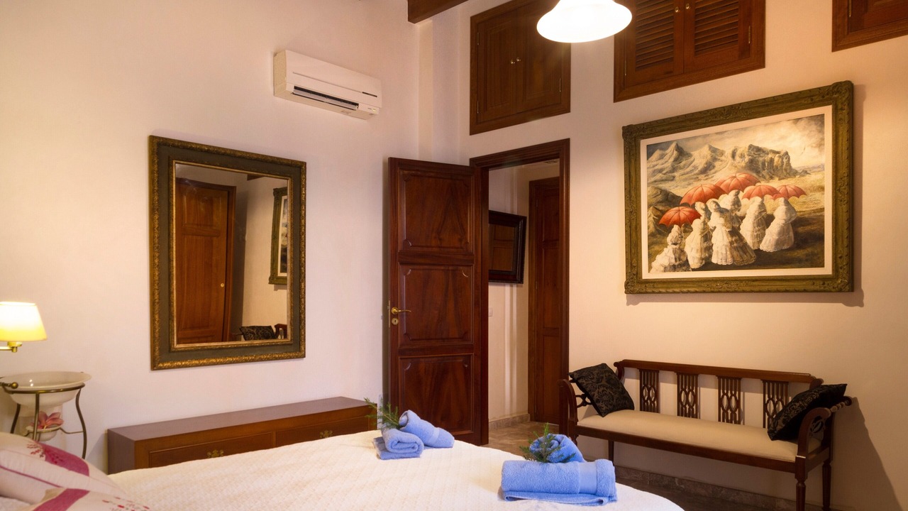 Photo of Bedroom in Pina