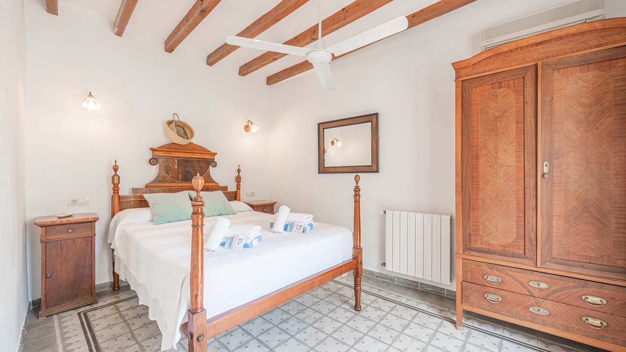 Photo of Bedroom in Soller