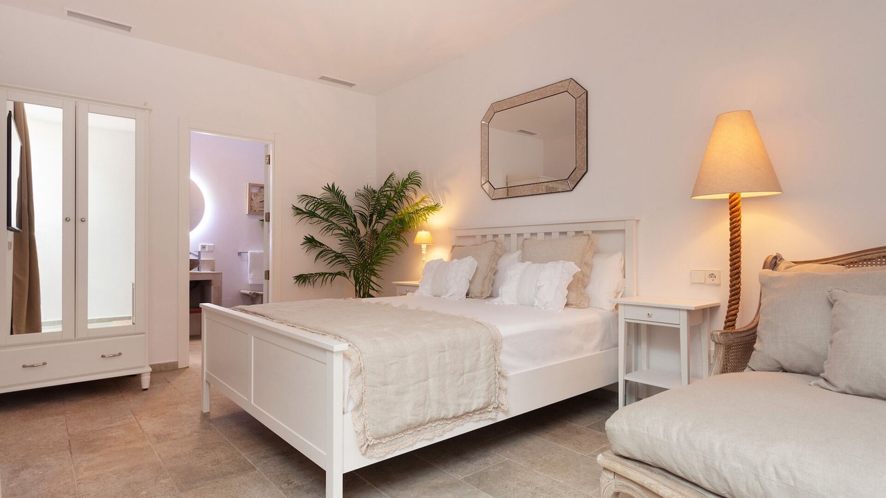 Photo of Bedroom in Establiments