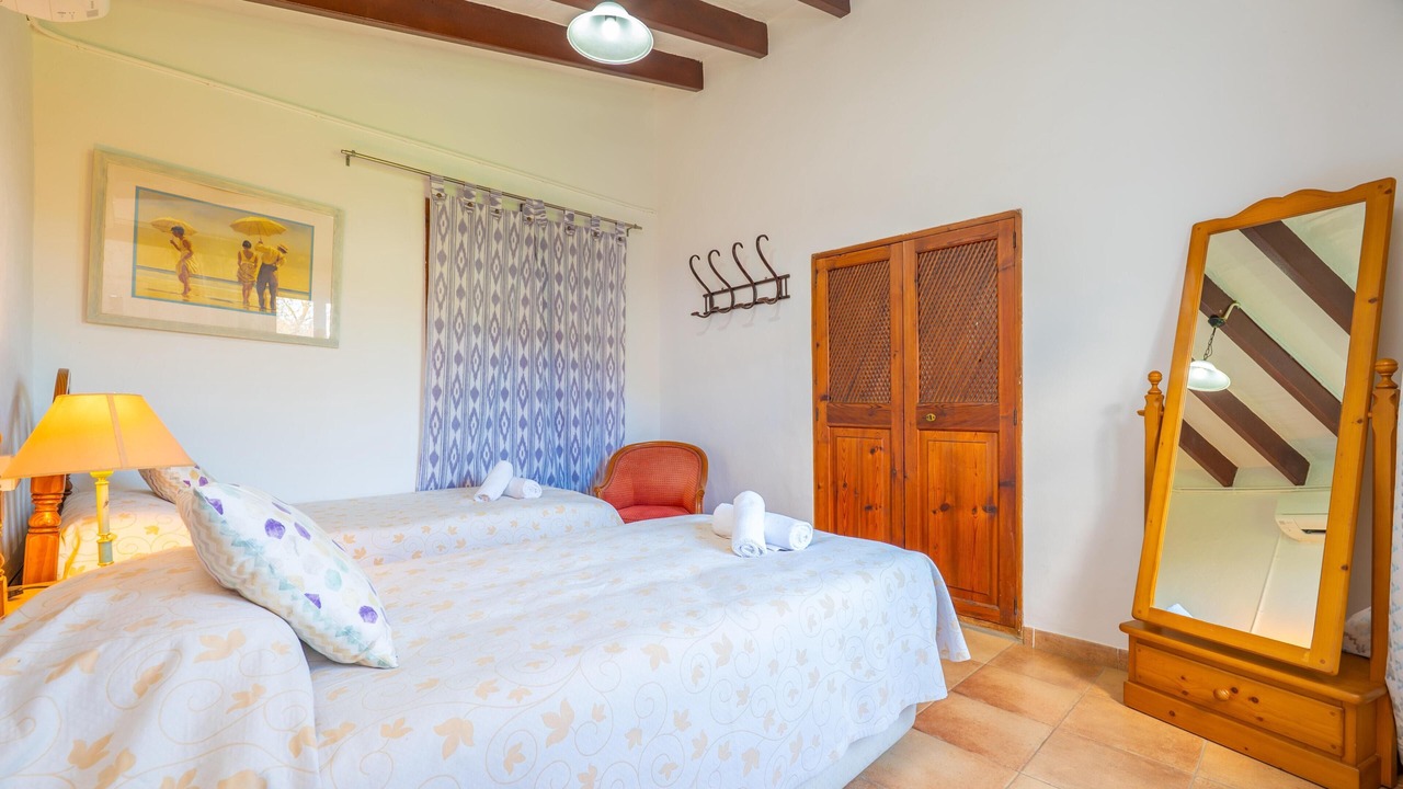 Photo of Bedroom in Biniaraix
