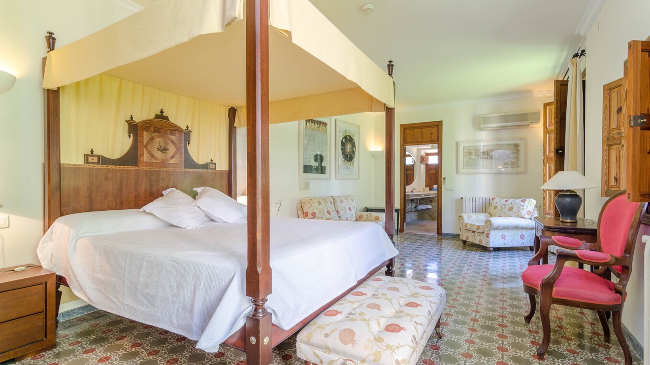 Photo of Bedroom in Soller