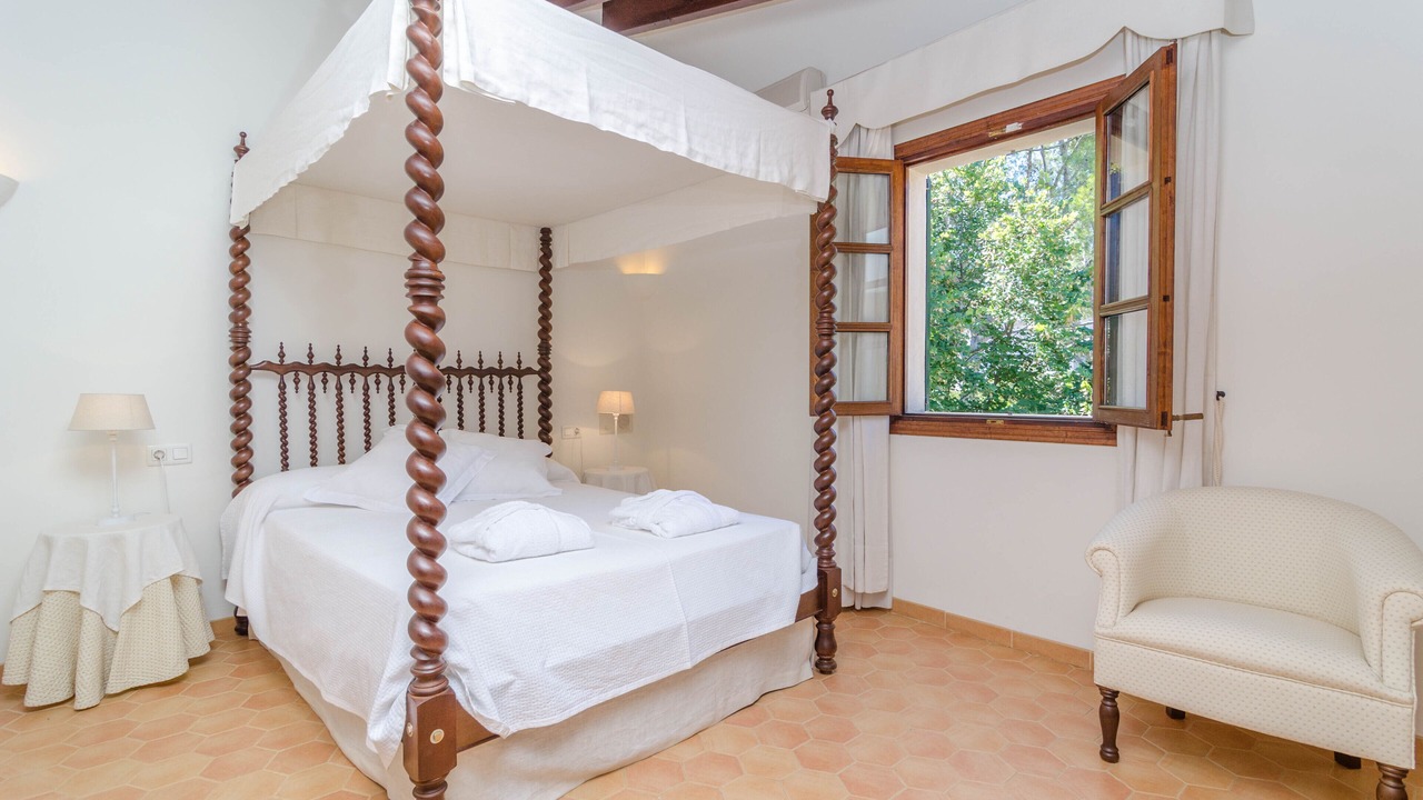 Photo of Bedroom in Soller