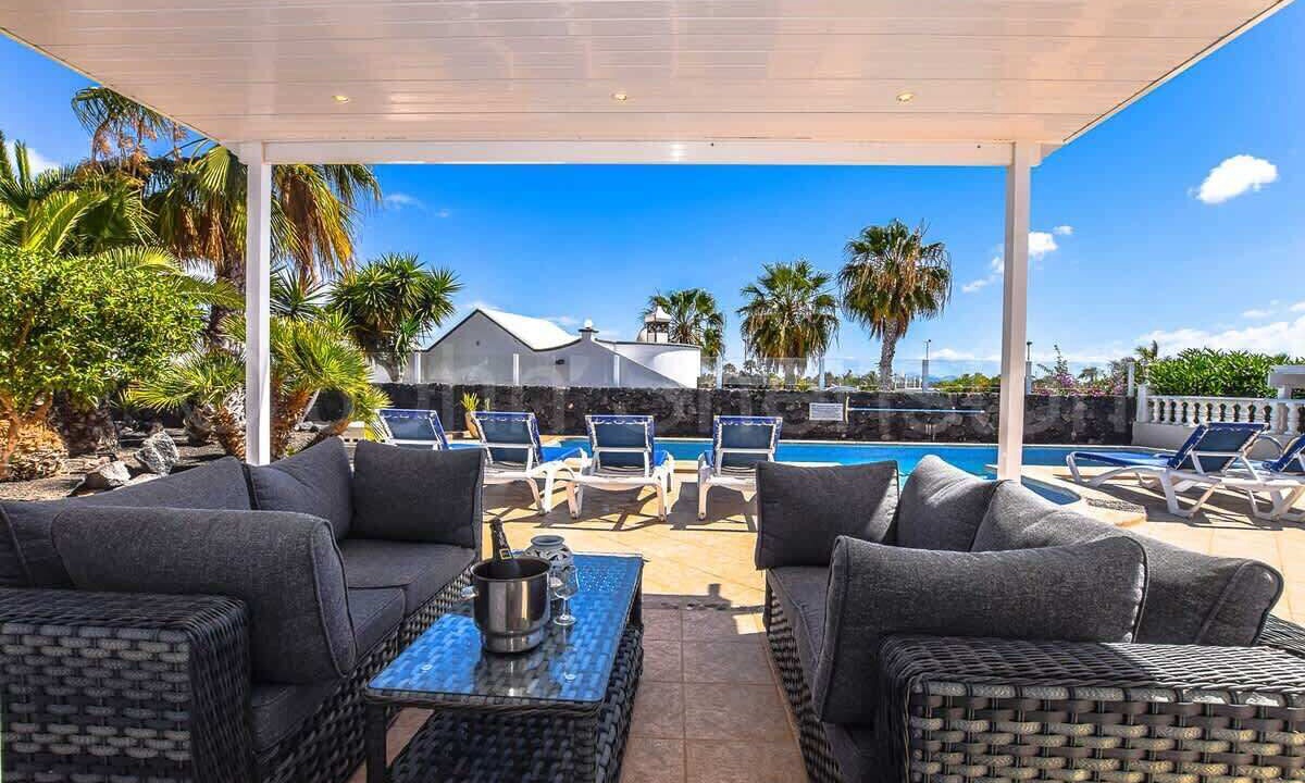 Photo of Patio Balcony in Playa Blanca