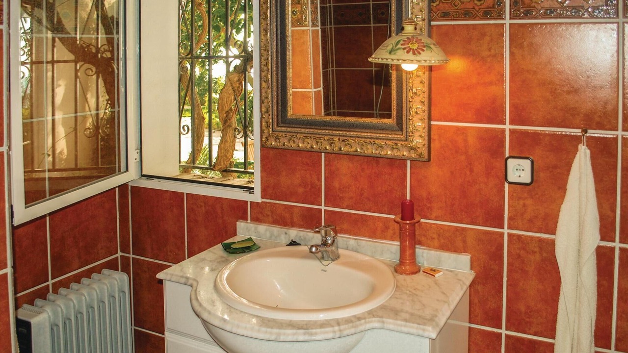 Photo of Bathroom in Arenas