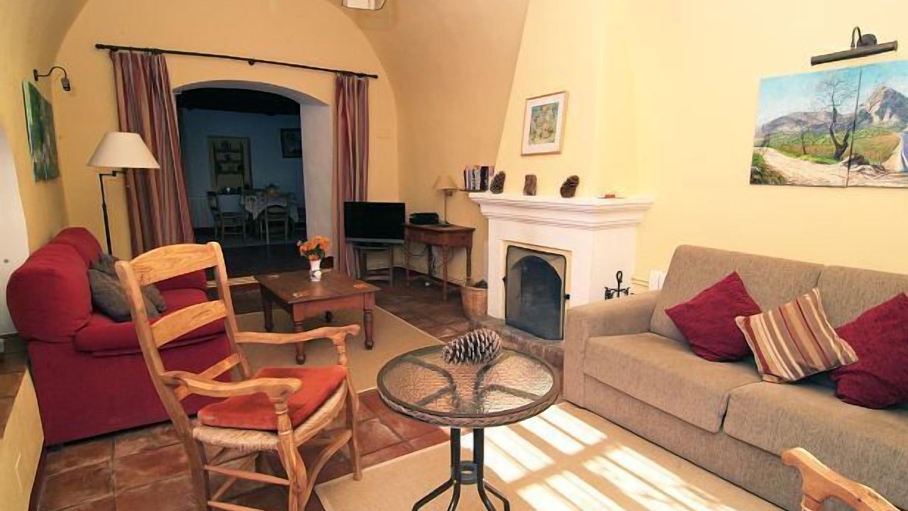 Photo of Livingroom in Benaojan