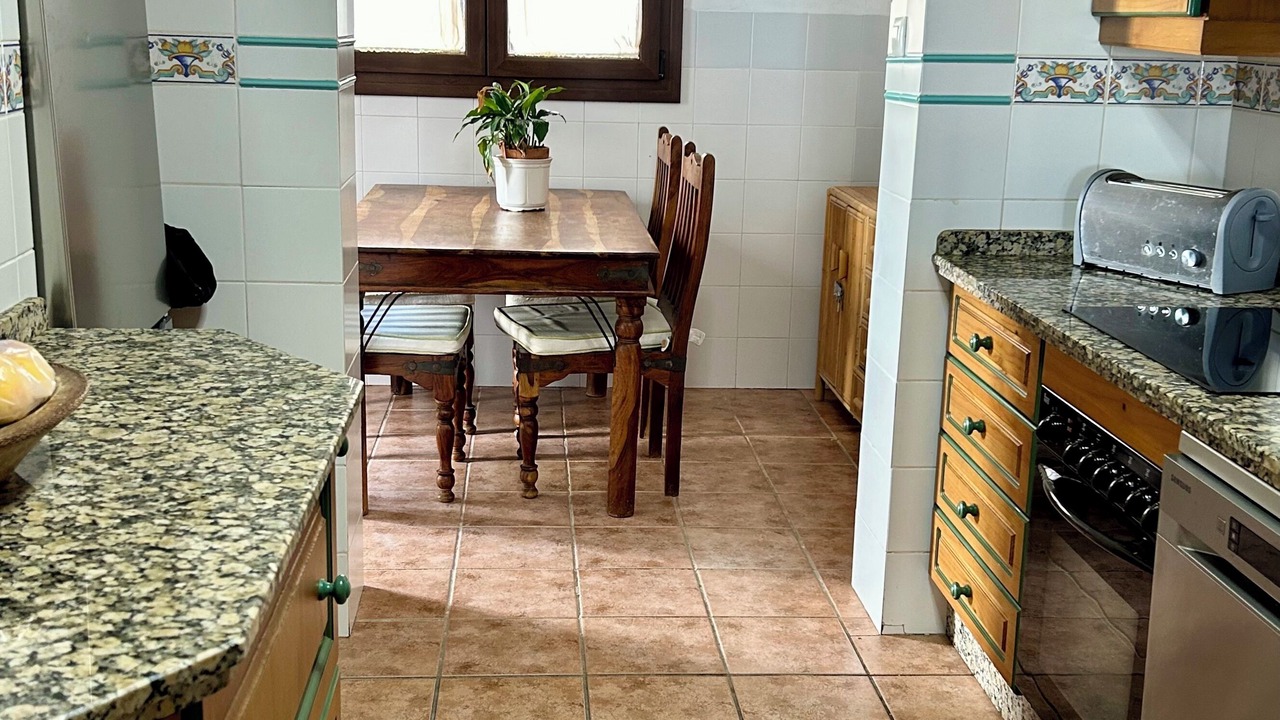 Photo of Kitchen in Sector N - Nutria